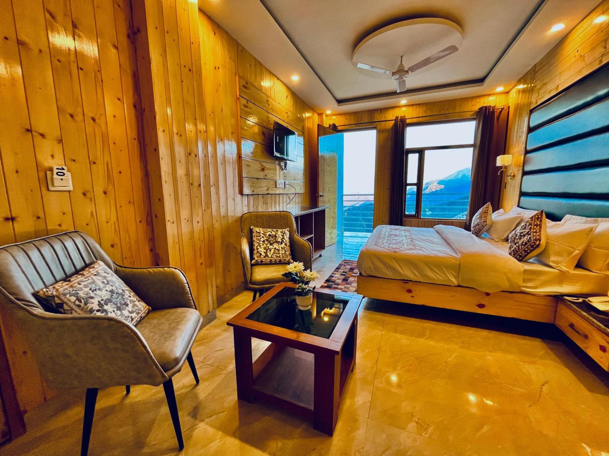 Hotel Classic Crown - #Scenic Mountain View #Open Terrace #Parking #Premium Rooms With Balcony #Guest Preferred #Best Selling Hotel In Mussoorie Eksteriør bilde